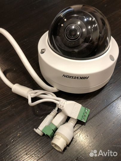 Камера видеонаблюдения купольная