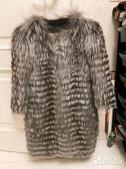 Полушубок чернобурка новый