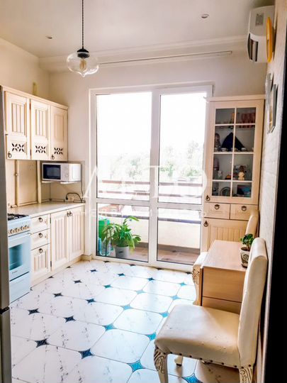 2-к. квартира, 52 м², 4/4 эт.