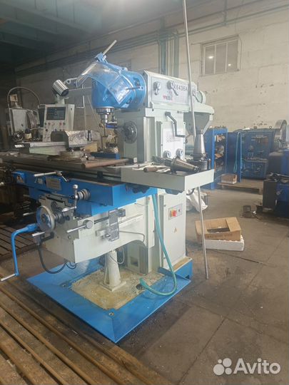 Ширoкоуниверсaльный фрeзеpный cтанoк Wеida X6436A