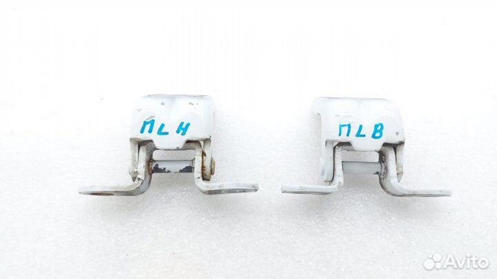 Петля двери передняя левая Nissan Almera G15 K4M