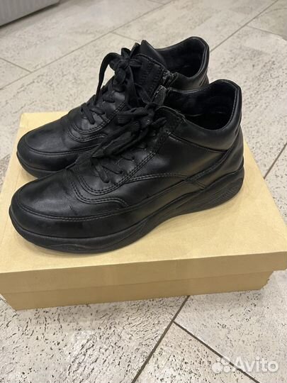 Ботинки демисезонные