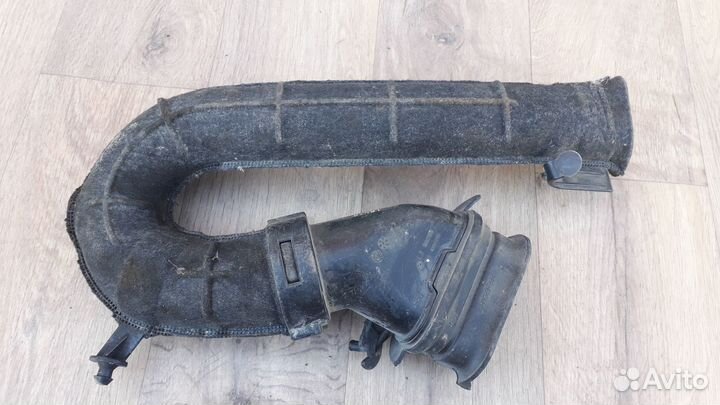 Воздухозаборник Chevrolet Aveo T300 2015