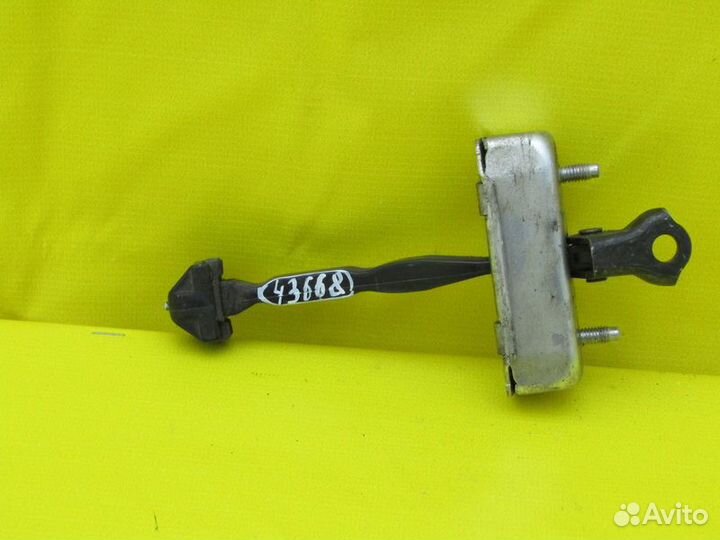 Ограничитель двери Toyota Prado 150 14г 43668