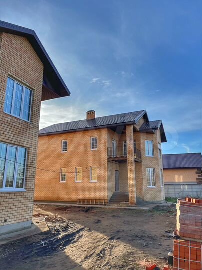 Коттедж 153 м² на участке 7,3 сот.