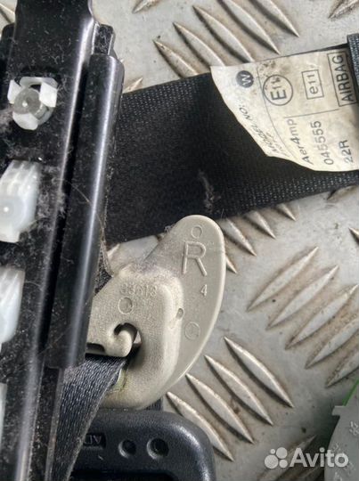 Ремень безопасности передний правый Toyota Auris