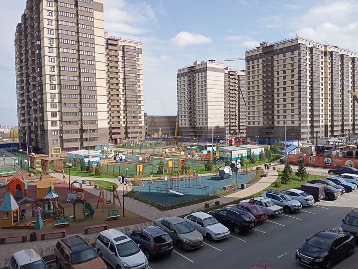 1-к. квартира, 42 м², 10/17 эт.