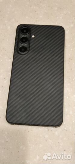 Карбоновый чехол Samsung S24 FE