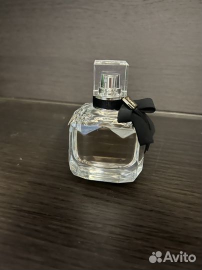 Парфюмированная вода женская Yves Saint Laurent