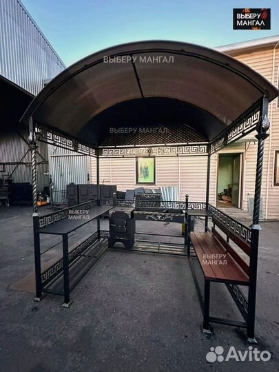 Беседка с мангалом