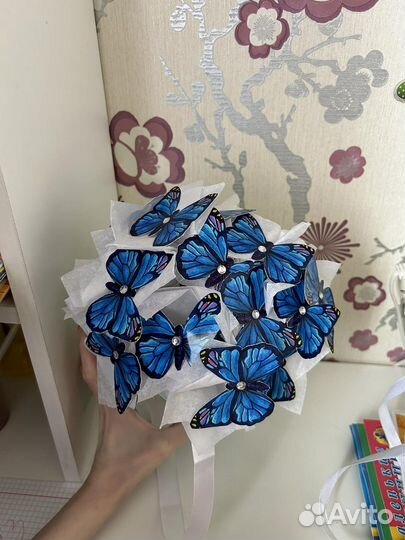 Бабочки в коробке