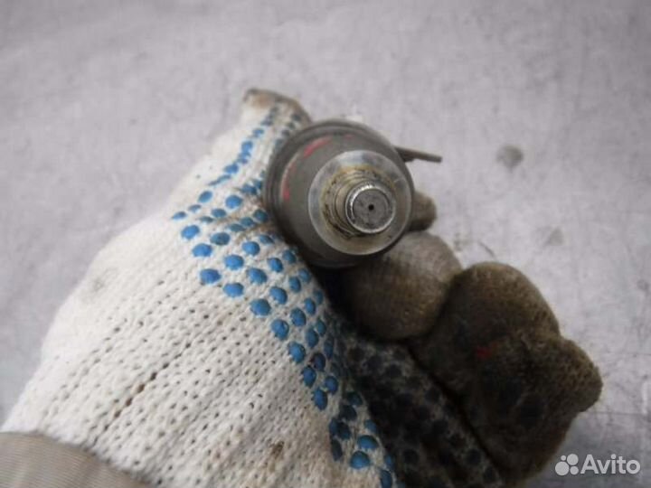 Форсунка Mitsubishi Pajero 3 6G74 2001