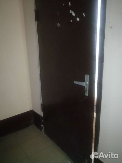 Металлическая дверь бу