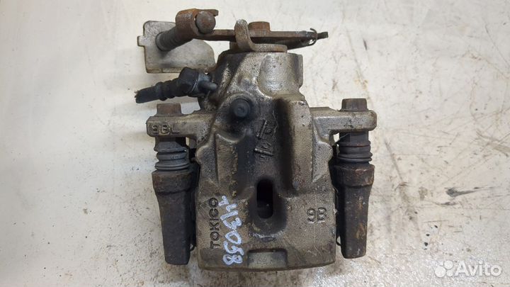 Суппорт Toyota Urban Cruiser, 2010