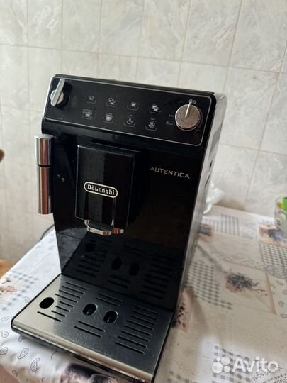 Кофемашина delonghi autentica