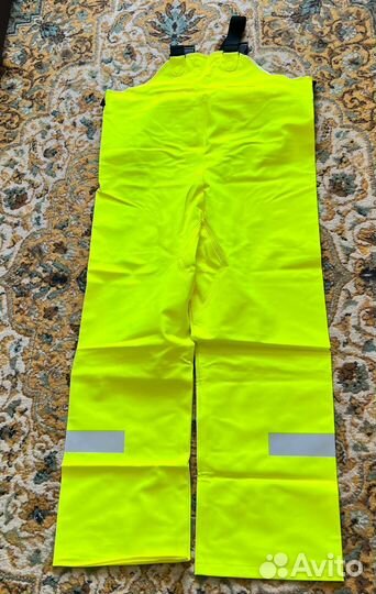 Костюм для защиты от воды