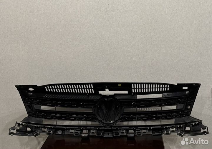 Решетка радиатора Volkswagen Tiguan 1 рестайлинг