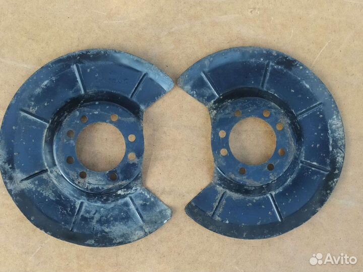 Пыльники задних тормозных дисков Мазда 3 bk