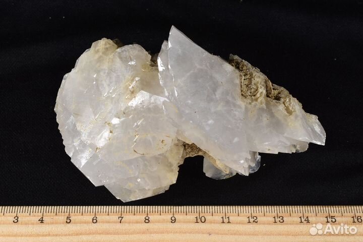 Красивый сросток кристаллов. Кальцит. Лот №251