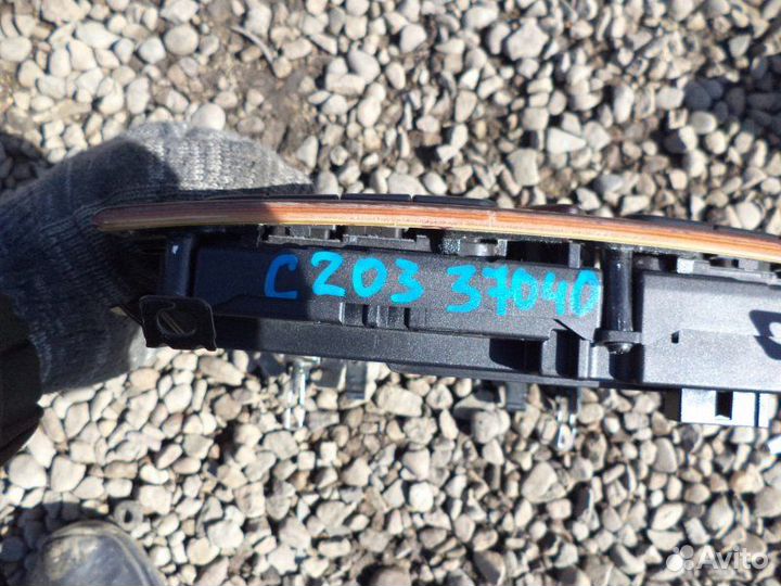 Рамка магнитофона Mercedes-Benz C180 W203 271.946