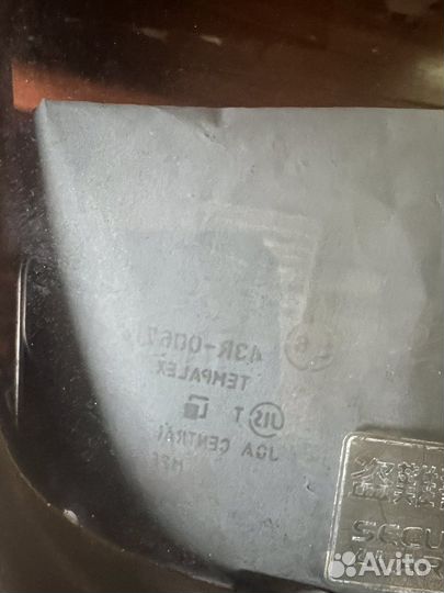 Форточка задней правой двери Suzuki Swift ZC