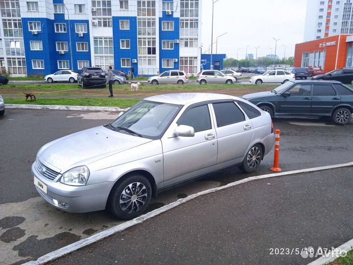 LADA Priora 1.6 МТ, 2010, битый, 137 000 км