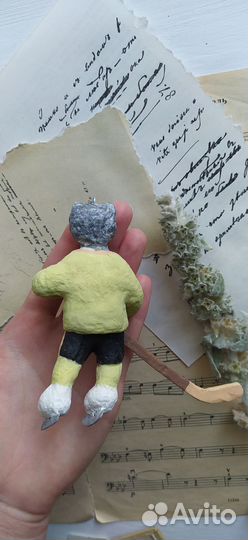 Ватная игрушка кот - хоккеист