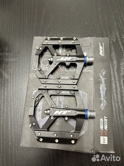 Педали для велосипеда HT