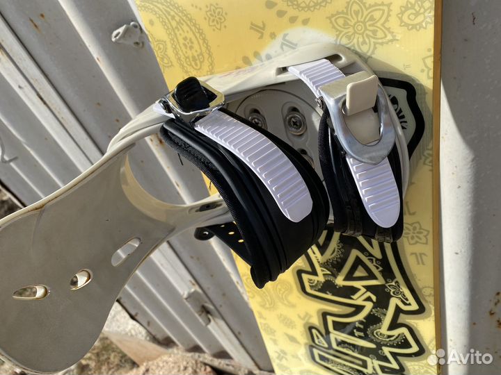 Сноуборд technine 157 с креплениями