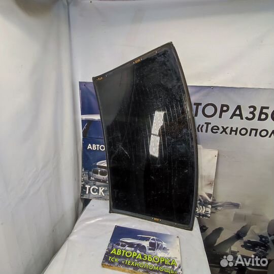 Заднее стекло Volkswagen Vento