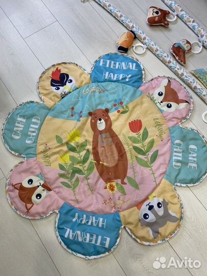 Развивающий коврик-мобиль