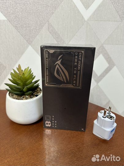 ASUS ROG Phone 8, 12/256 ГБ