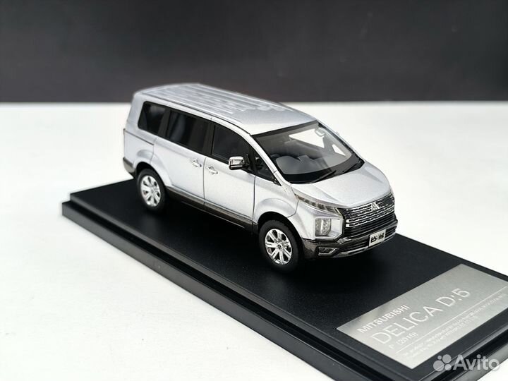 Mitsubishi Delica D5, 1:43, серебро, в наличии