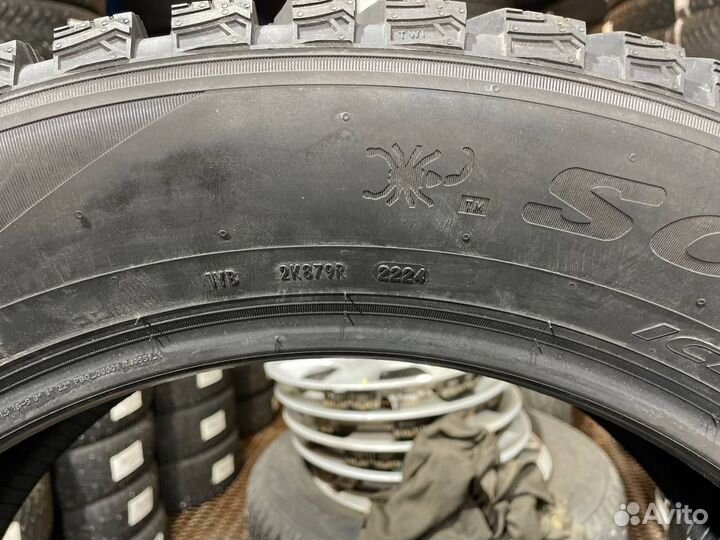 Pirelli Scorpion Ice Zero 2 255/55 R20