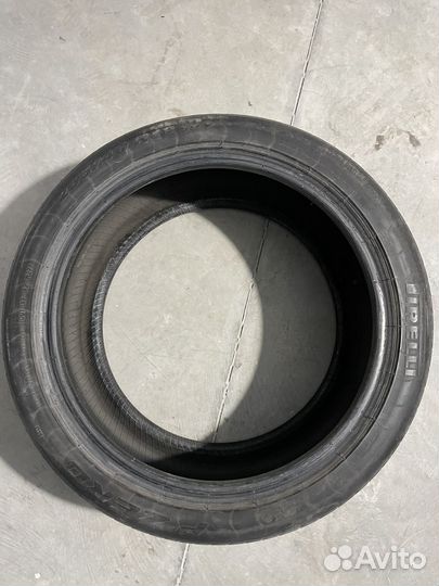 Pirelli P Zero 255/40 R18