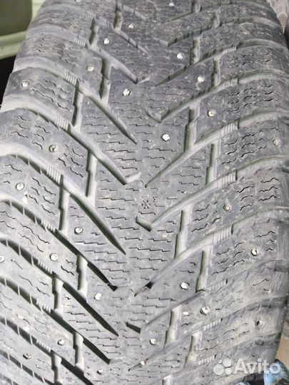 Nokian Tyres Hakkapeliitta 8 SUV 285/60 R18 116T