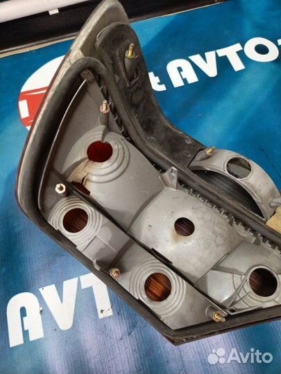 Стоп-сигнал задний левый Mercedes-Benz S-Class