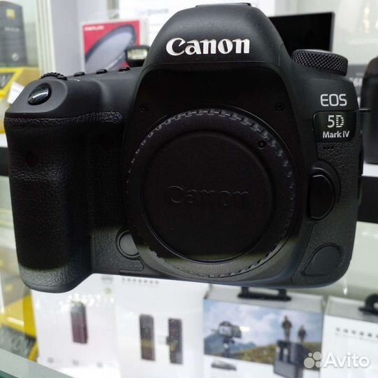 Canon EOS 5D Mark IV body