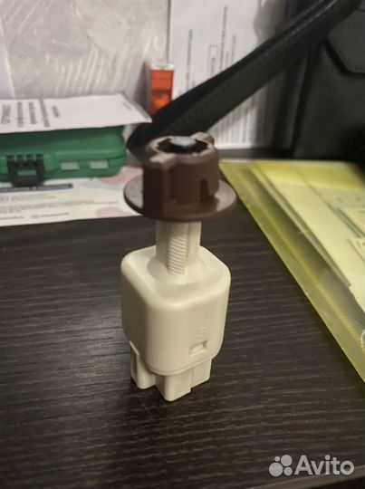 Лягушка тормоза на Avensis