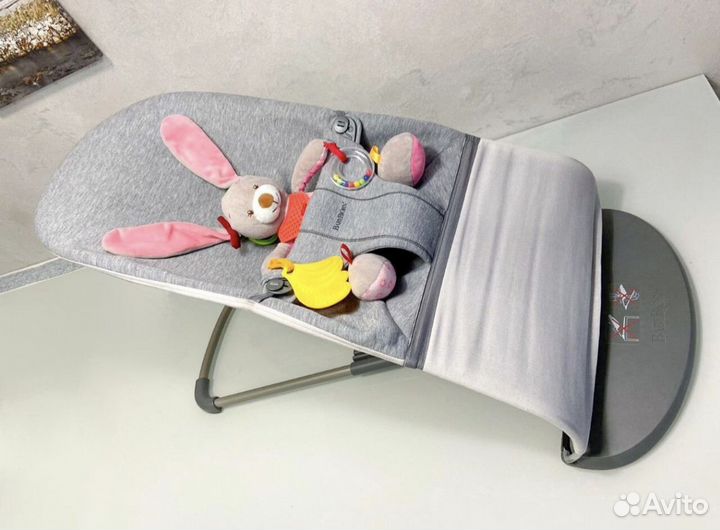 Шезлонг babybjorn