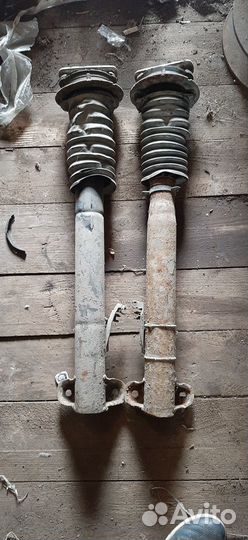 Амортизатор передний Mercedes E W124