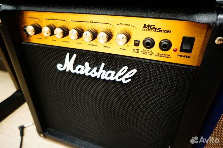 Комбоусилитель для гитары/баса