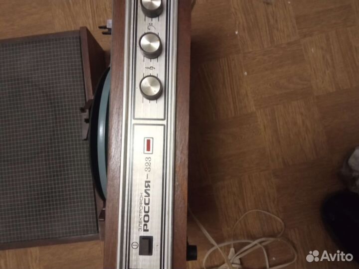 Проигрыватель винила СССР