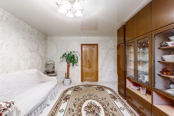 4-к. квартира, 68 м², 2/9 эт.