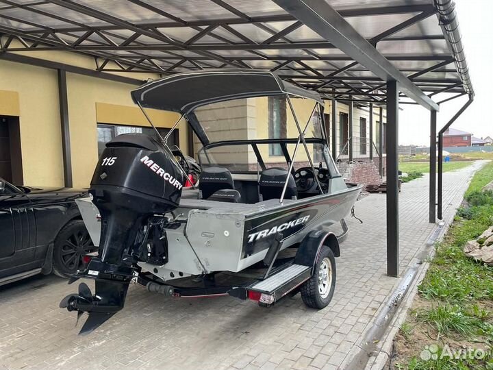 Катер Tracker Air Fish 18v