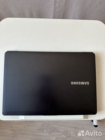 Ноутбук Samsung
