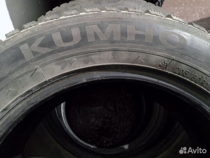 Kumho I'Zen KW27 205/60 R16 92T