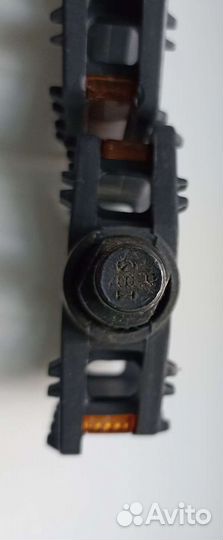 Педали пластиковые