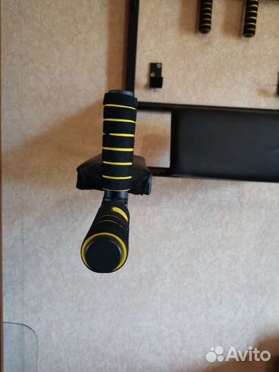 Турник настенный 3 в 1 бу