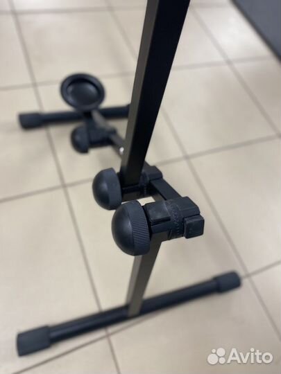 Стойка для виолончели